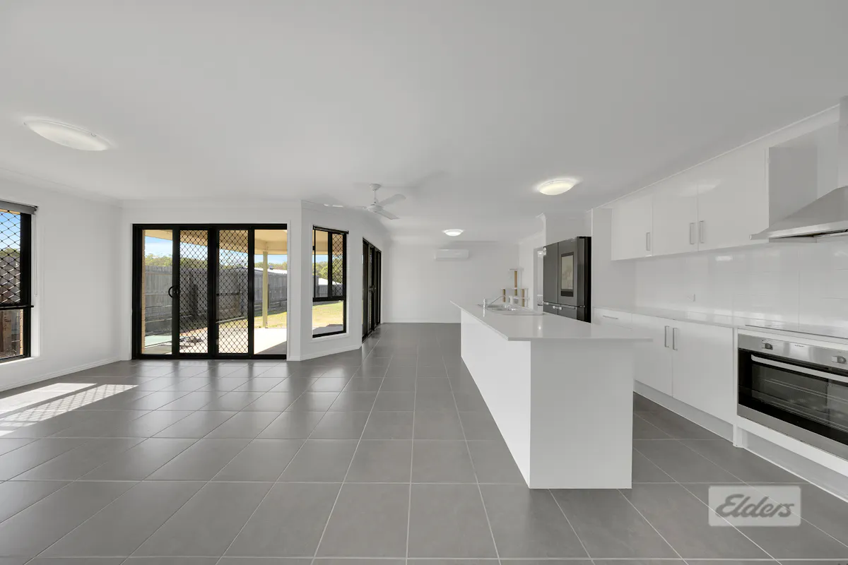 21 Woodland Court — photo 2 of 16