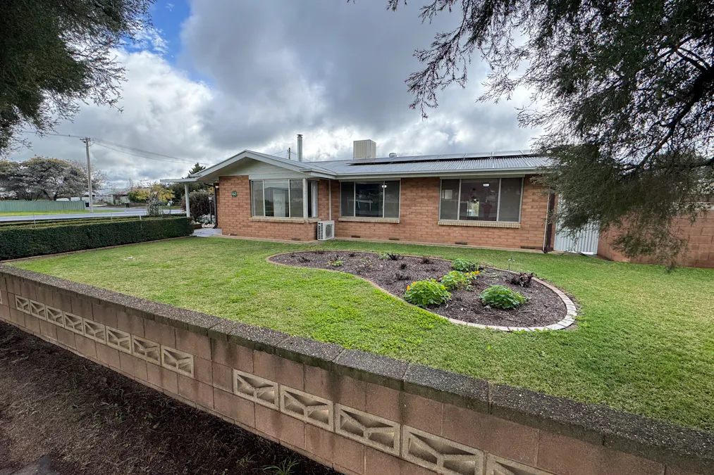 463 Sloane Street, Deniliquin, NSW, 2710 - Image 4