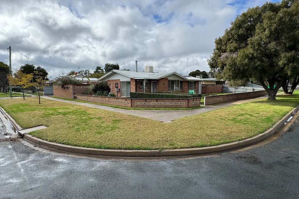 463 Sloane Street, Deniliquin, NSW, 2710 - Image 12