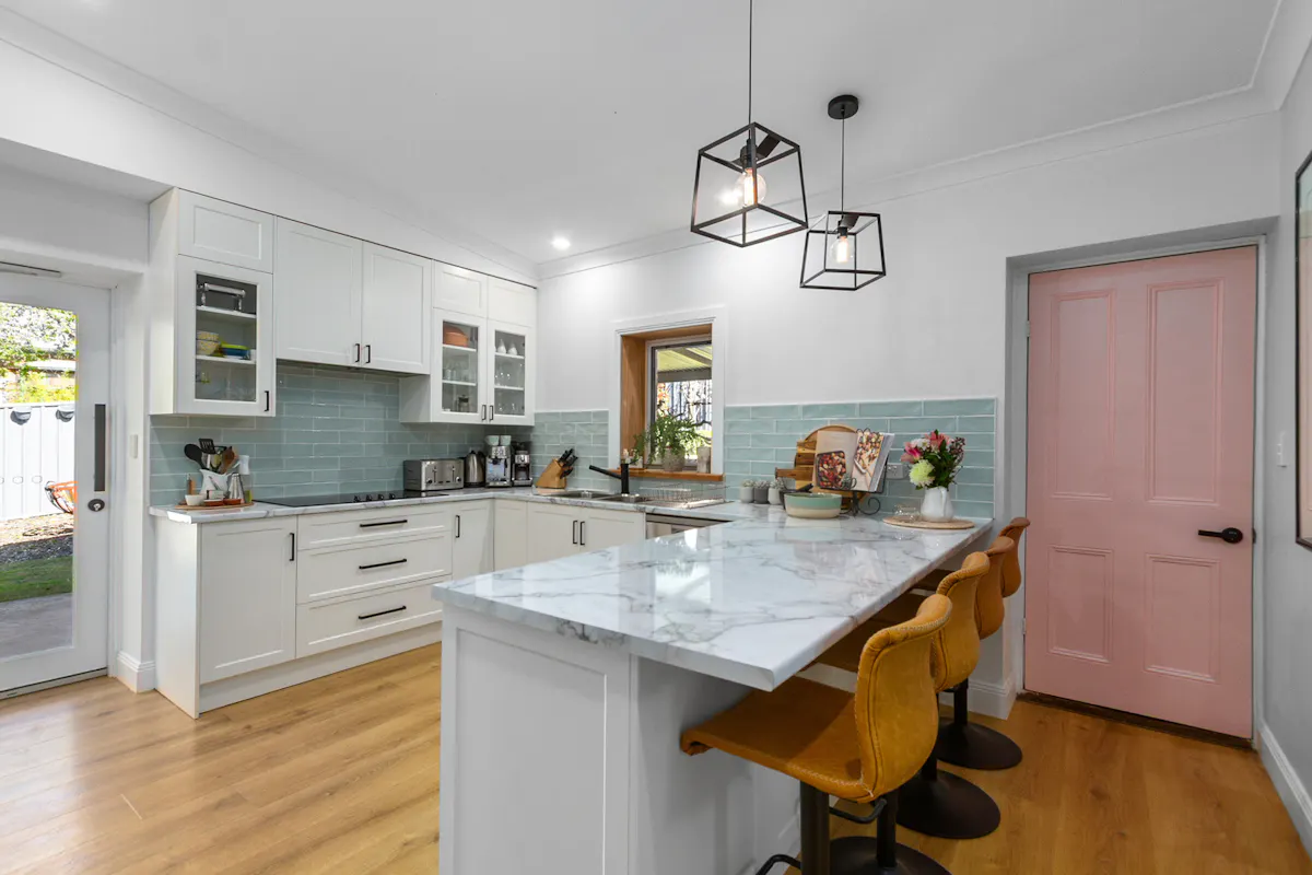 8 Houghton Street — photo 12 of 30