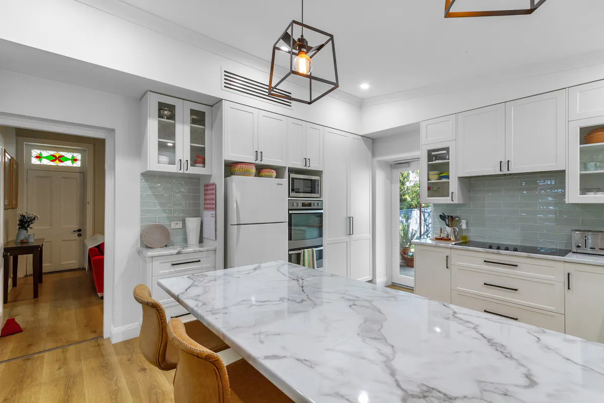 8 Houghton Street — photo 10 of 30