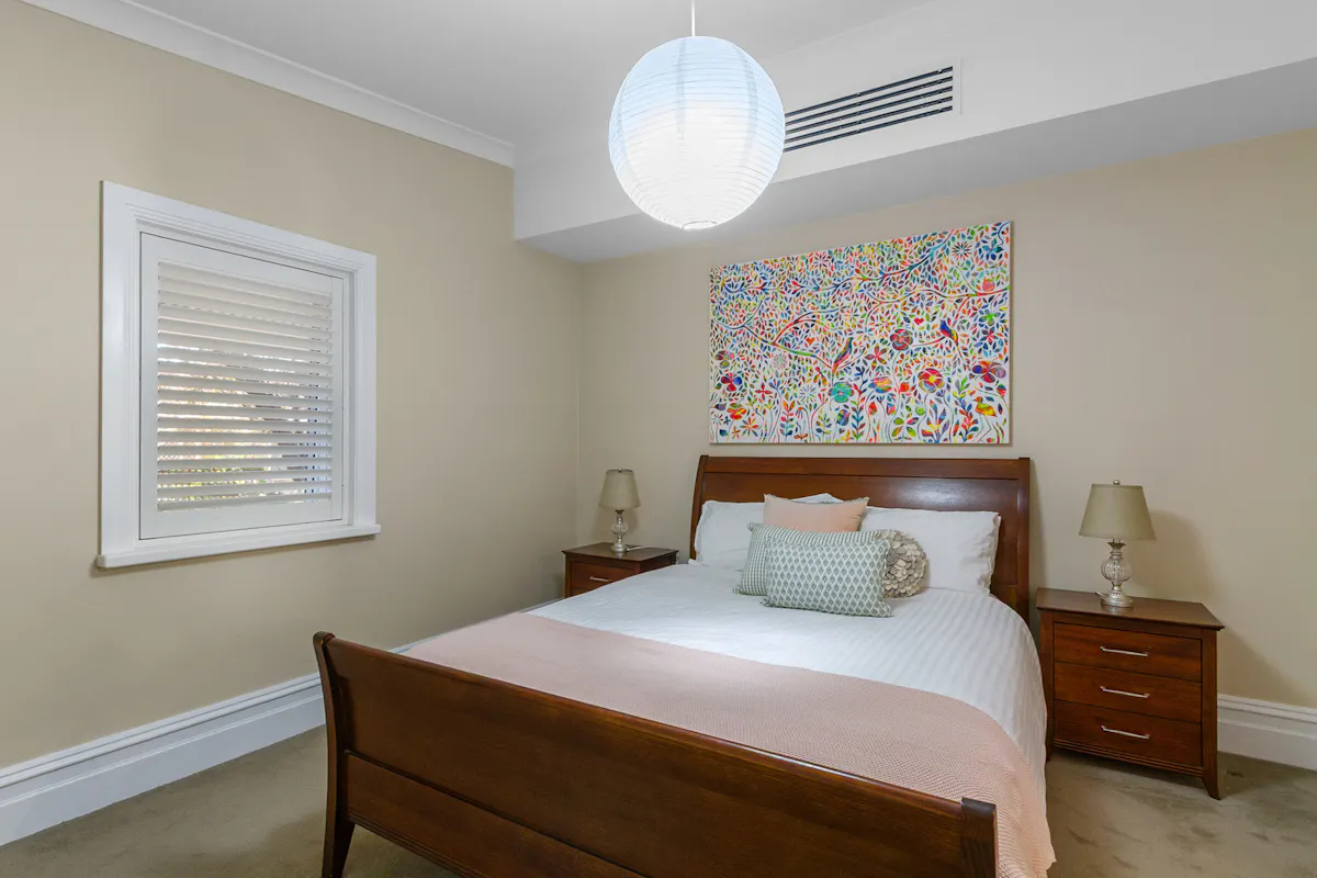 8 Houghton Street — photo 18 of 30