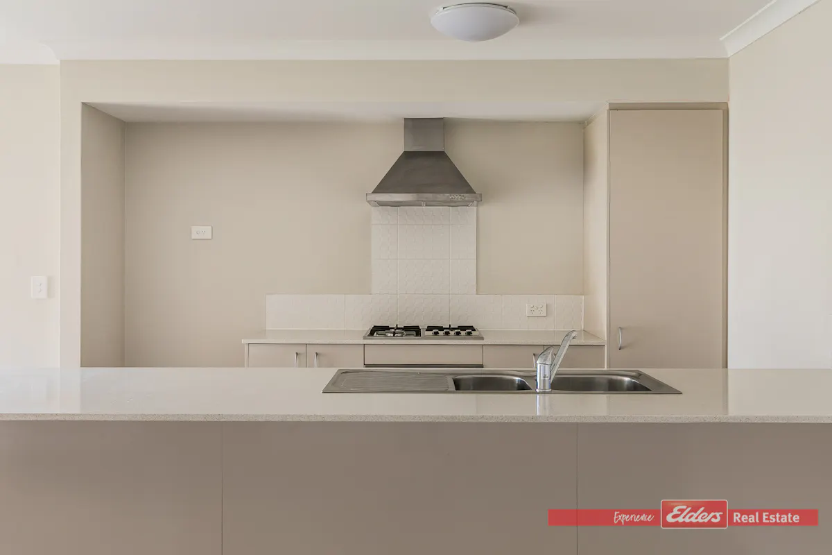 4 Broomhurst Street — photo 5 of 16