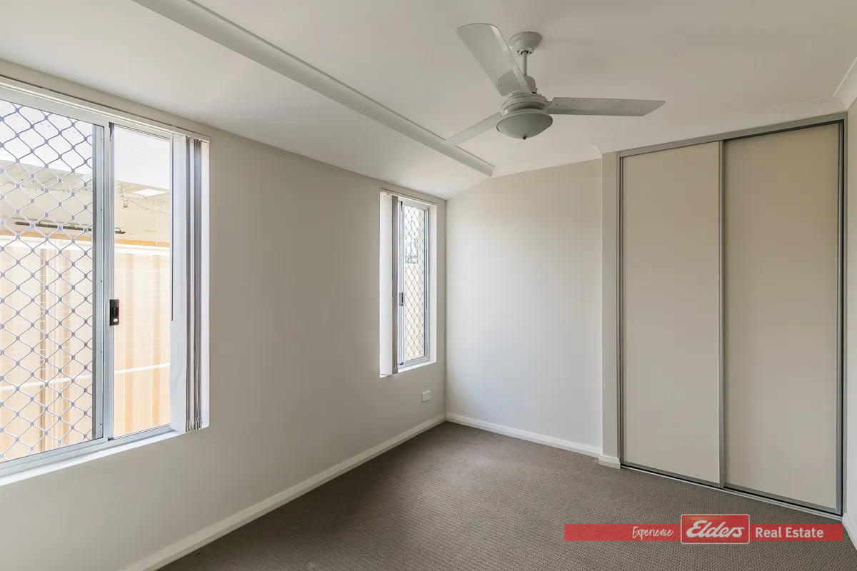 4 Broomhurst Street — photo 10 of 16