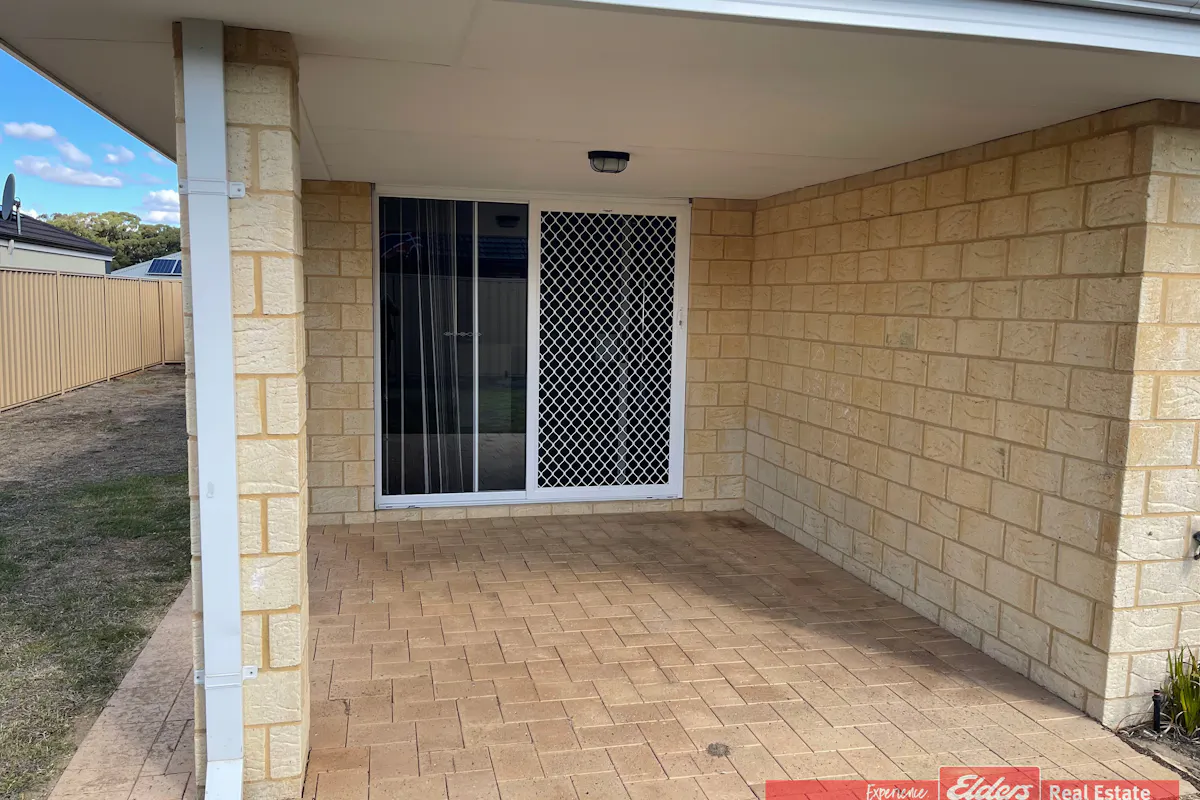 4 Broomhurst Street — photo 14 of 16