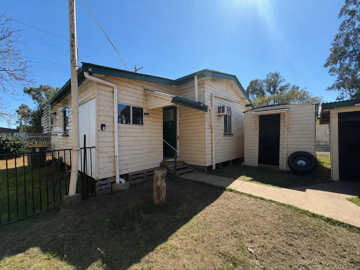 36 Jimbour Street — photo 9 of 10