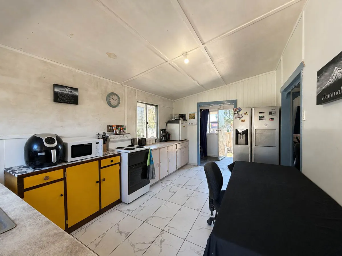 36 Jimbour Street — photo 3 of 10