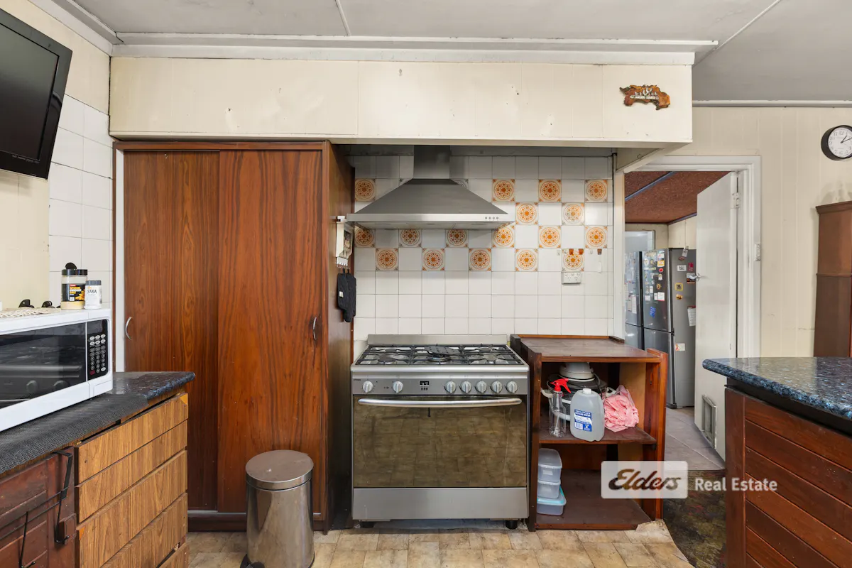 22 Clifton Street — photo 11 of 21