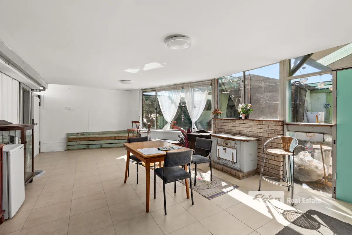 22 Clifton Street — photo 15 of 21