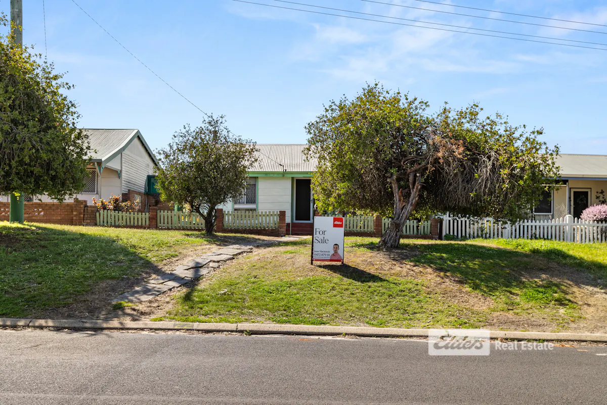 22 Clifton Street — photo 3 of 21