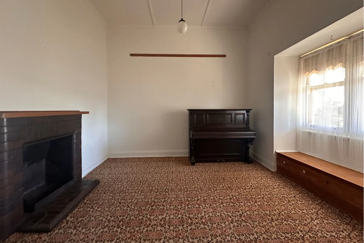 Stunning Rural Homestead — photo 4 of 9