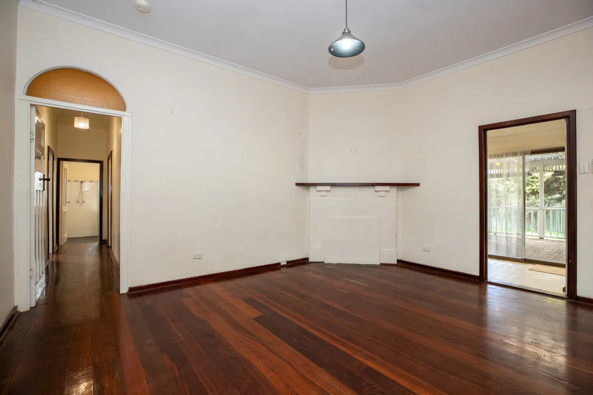 77 Williams Road — photo 4 of 28