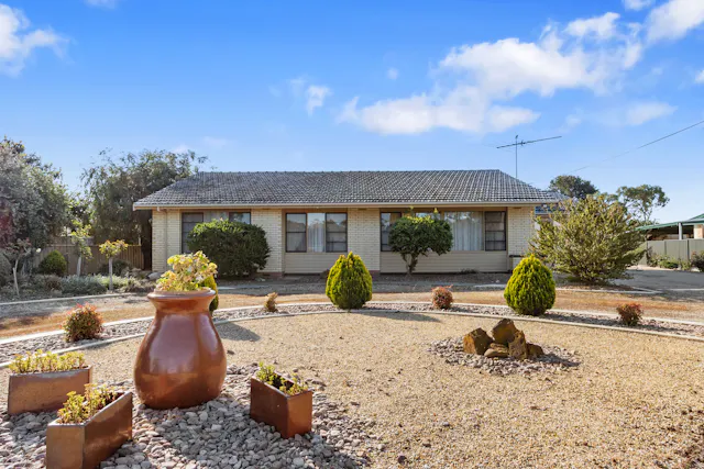 30 Curramulka Road — photo from Elders Real Estate Minlaton