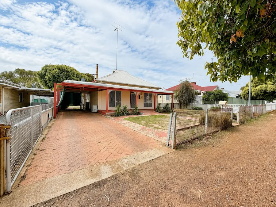 37 Doney Street, Narrogin, WA, 6312 - Image 1