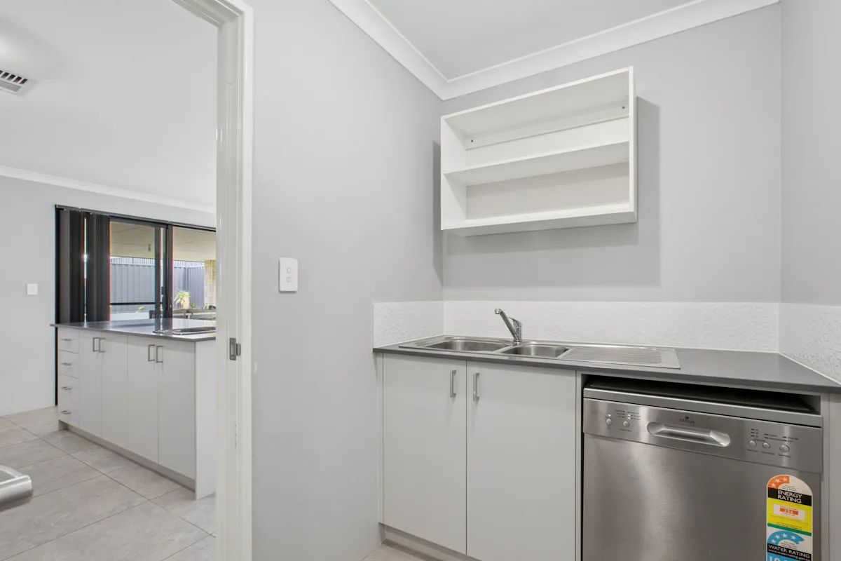 27 Candela Parkway — photo 9 of 27