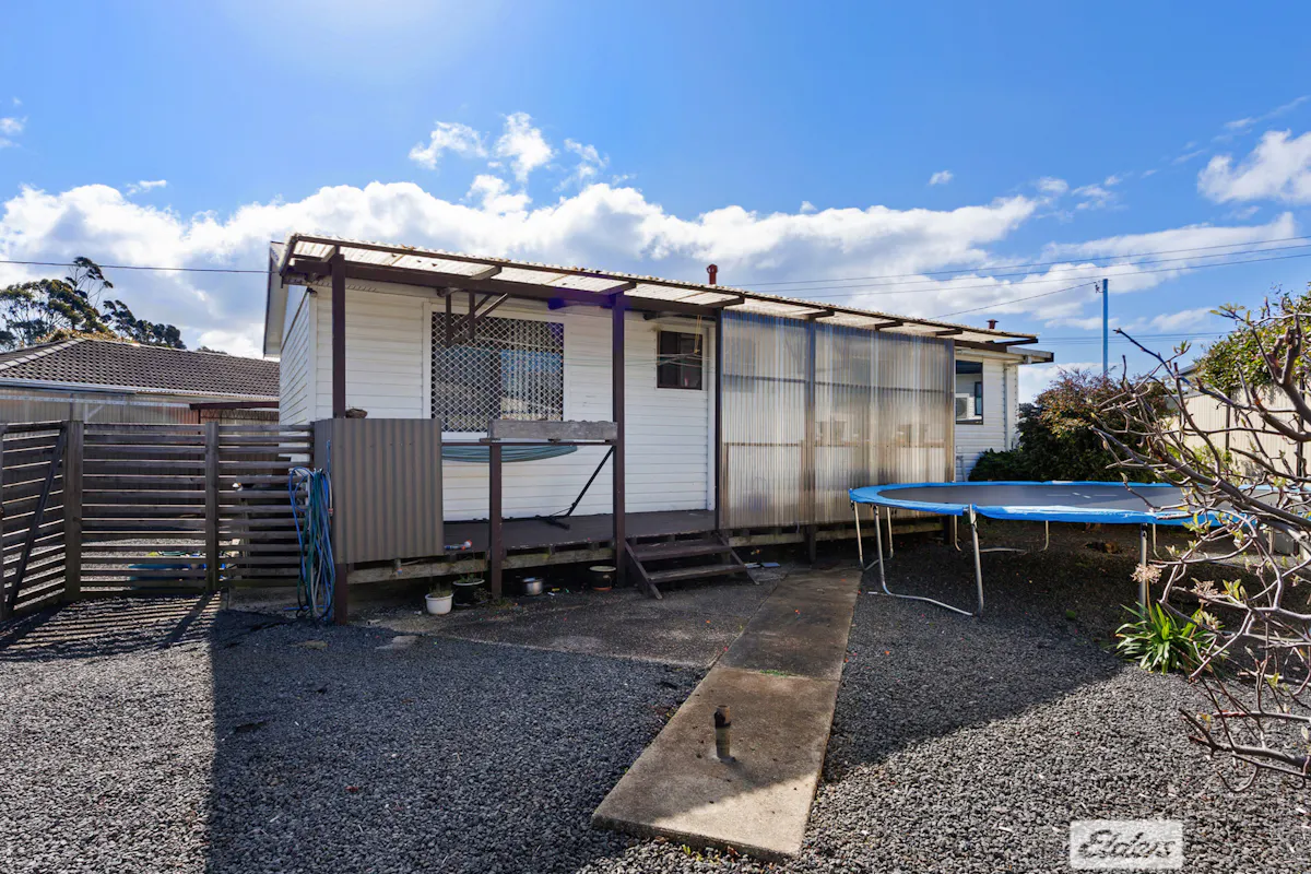 33 Griffith Street — photo 13 of 19