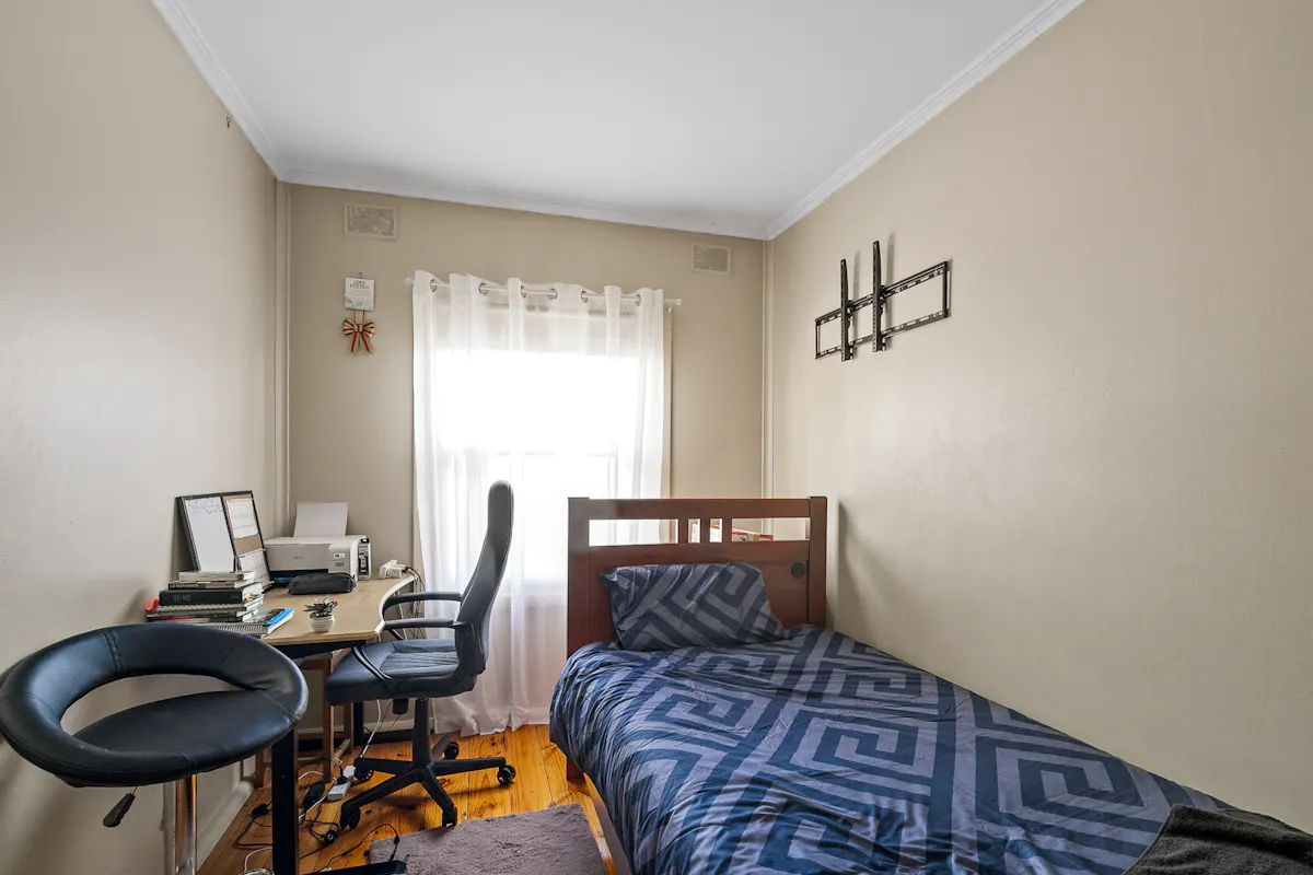 21 & 22 Trenaman Crescent — photo 8 of 12
