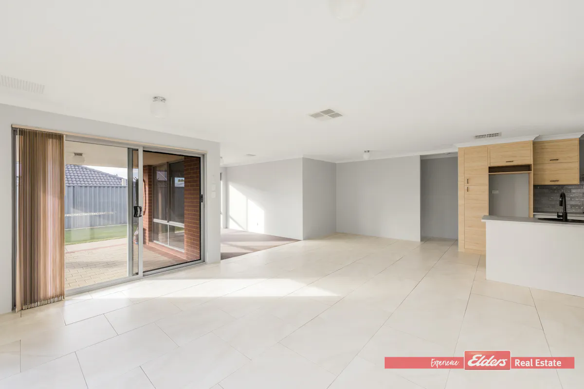 3 Maiden Way — photo 6 of 23