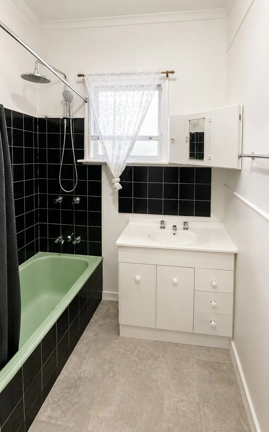 10 Pratten Street — photo 2 of 3