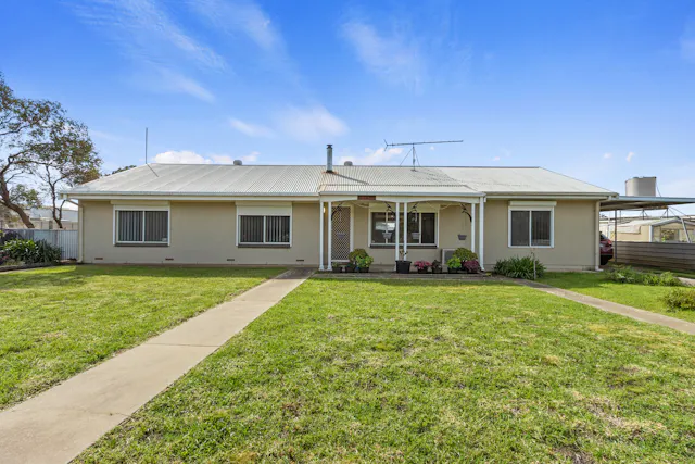 16 Park Terrace — photo from Elders Real Estate Minlaton