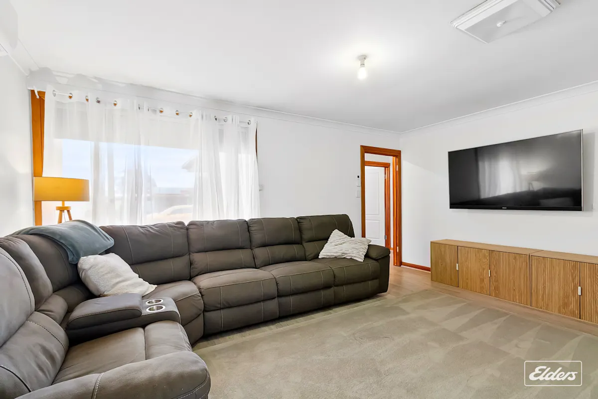 34 Skurray Street — photo 5 of 30