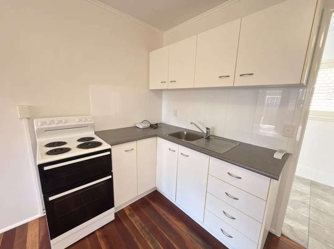 2/2 Callaghan Street — photo 5 of 14