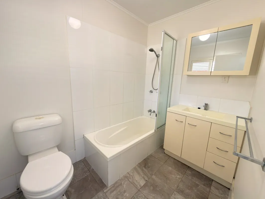2/2 Callaghan Street — photo 8 of 14