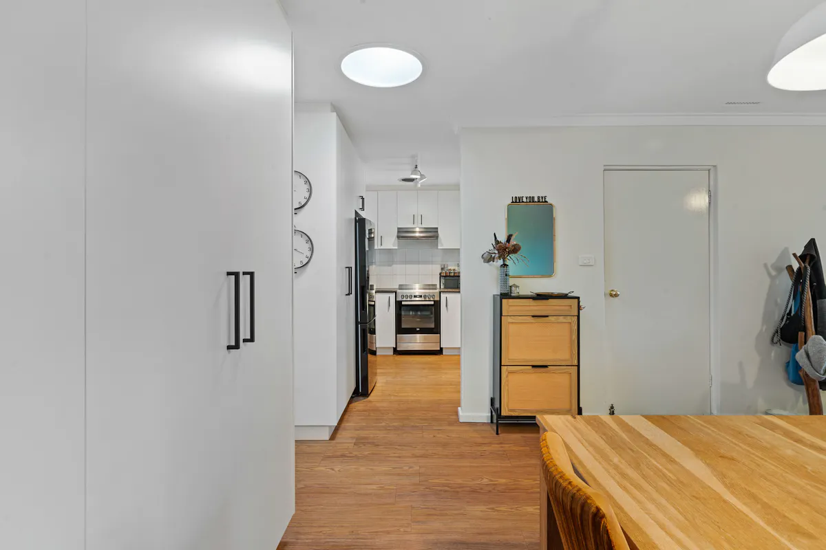 24B Carlisle Street — photo 7 of 27