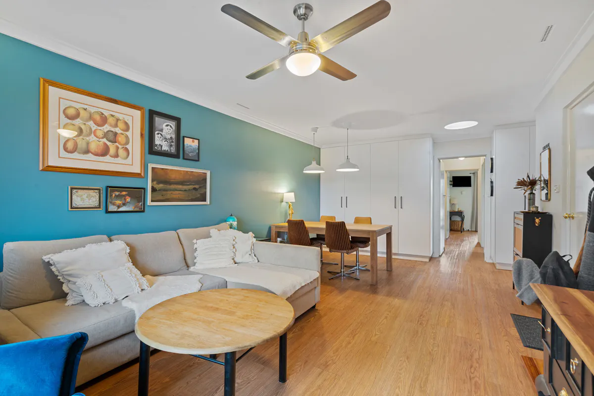 24B Carlisle Street — photo 2 of 27