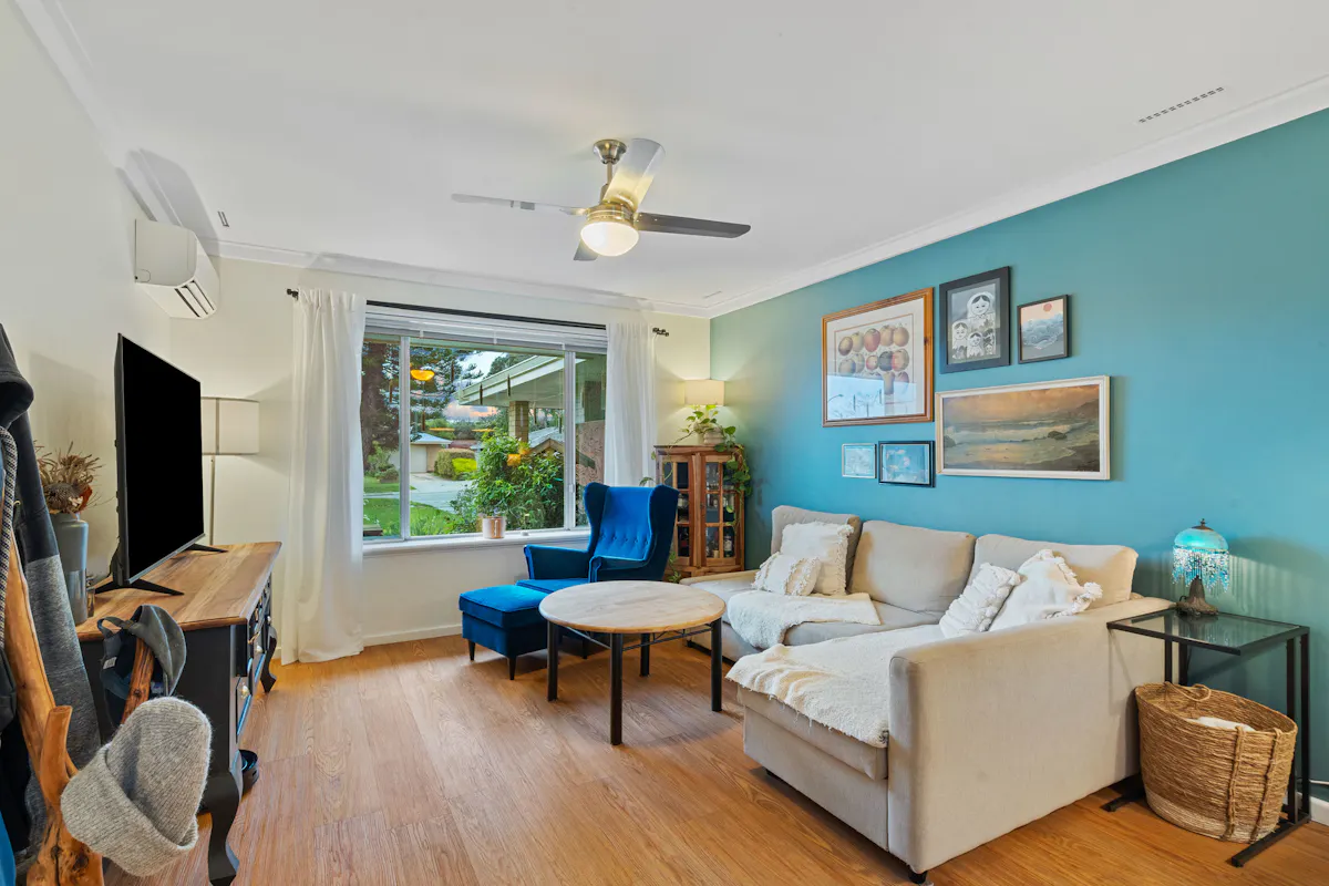 24B Carlisle Street — photo 3 of 27