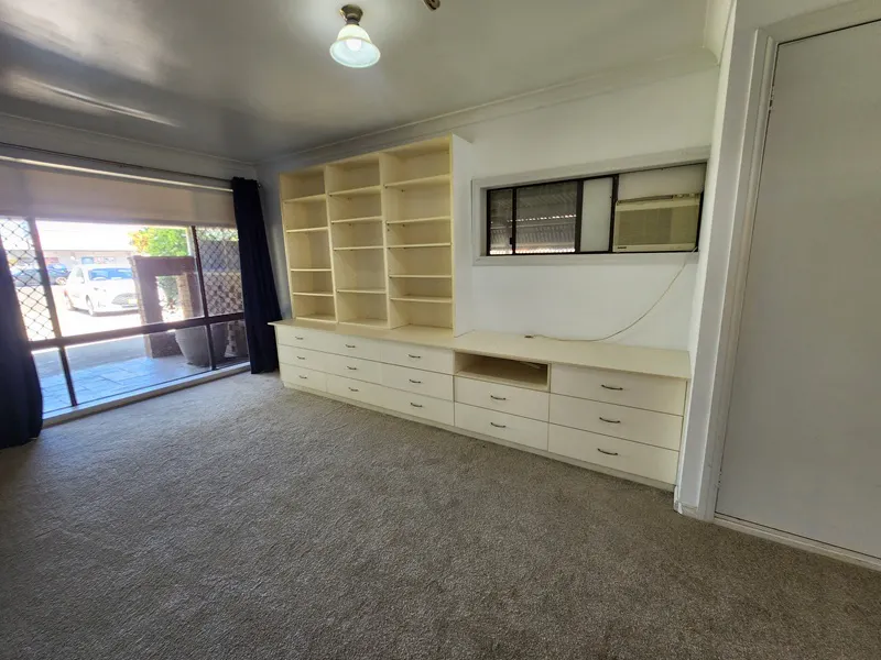 168 Cobra Street — photo 4 of 7