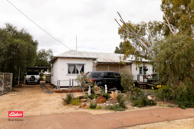 13 First Avenue — photo from Elders Real Estate - Merredin Specialists