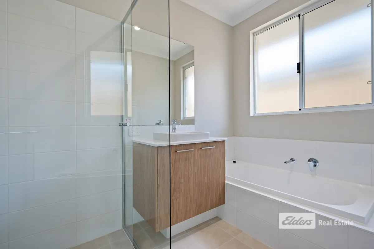 24 Neslite Road — photo 9 of 11