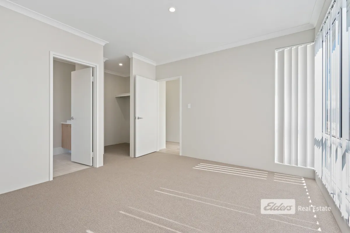 24 Neslite Road — photo 5 of 11