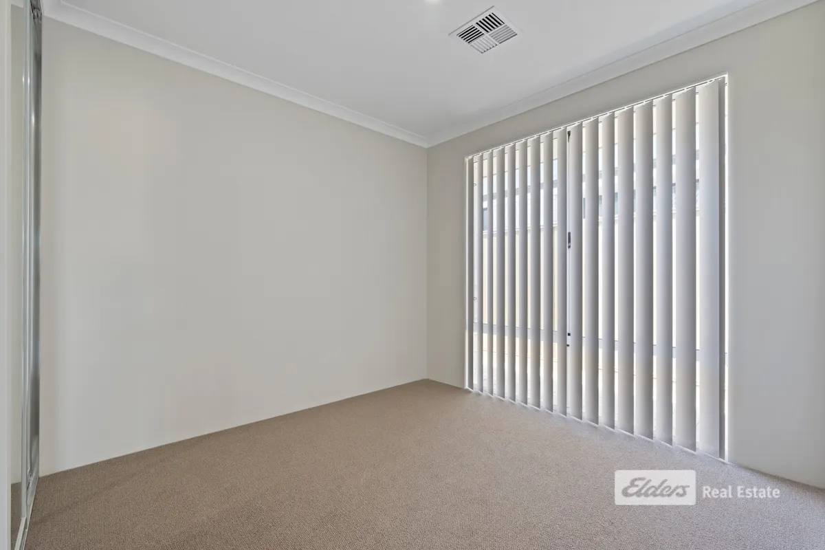 24 Neslite Road — photo 8 of 11