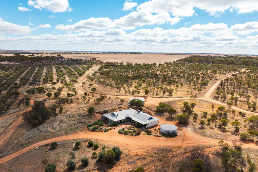 1565 Wogarl West Road, Cramphorne, WA, 6420 - Image 1