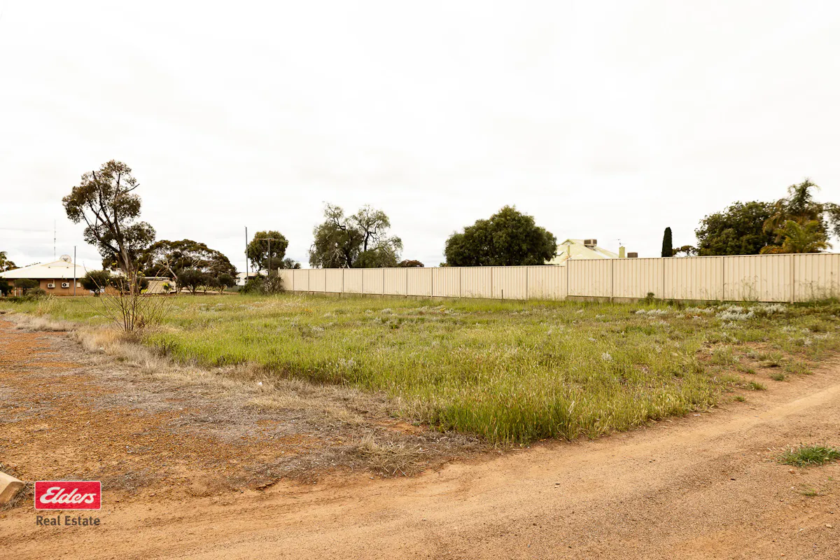14 Altair Street — photo 3 of 6