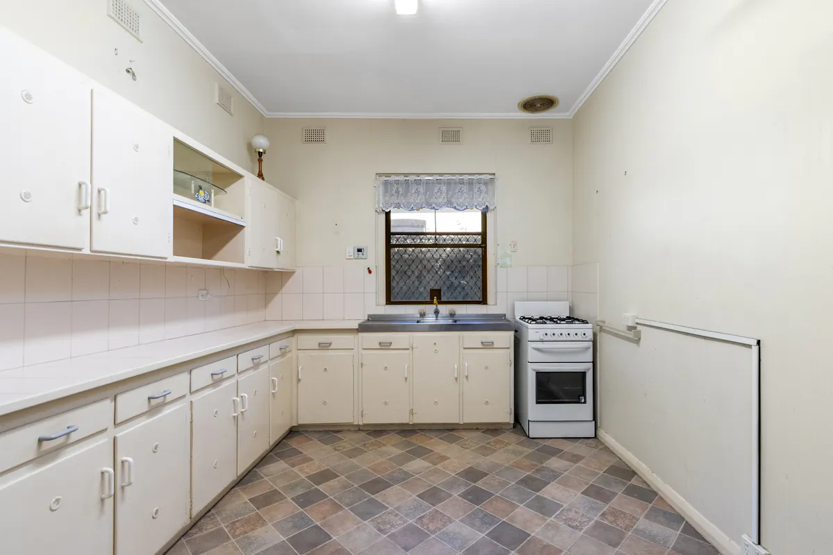 50 Wilpena Terrace — photo 6 of 18
