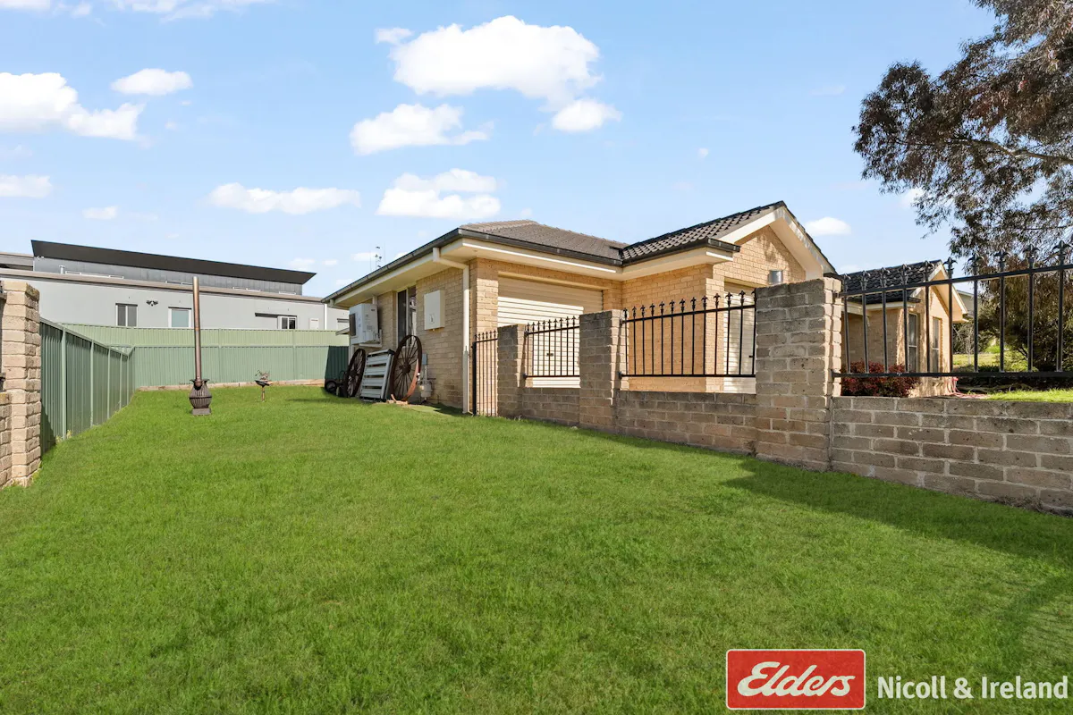 10 Blaxland Drive — photo 16 of 18