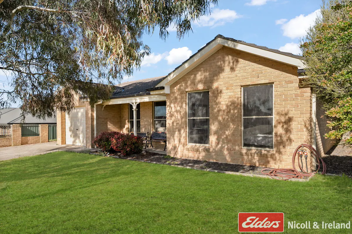 10 Blaxland Drive — photo 17 of 18