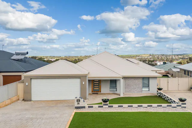 17 Golf Crescent — photo from Elders Real Estate - Northam and Toodyay Specialists