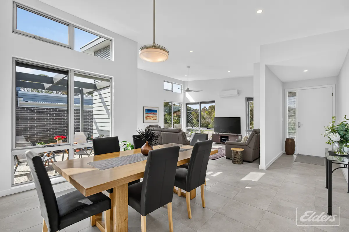 79 Sun Orchid Drive — photo 4 of 29