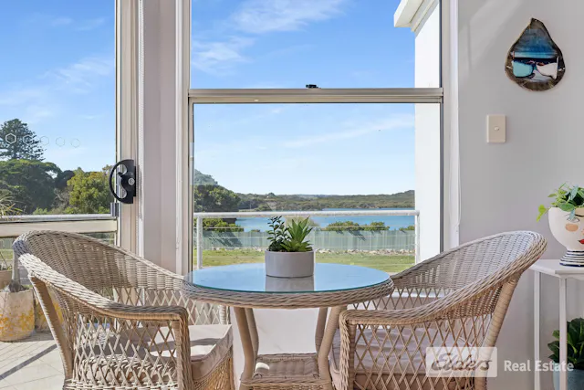 19 Lakeside Court — photo from Elders Real Estate Robe
