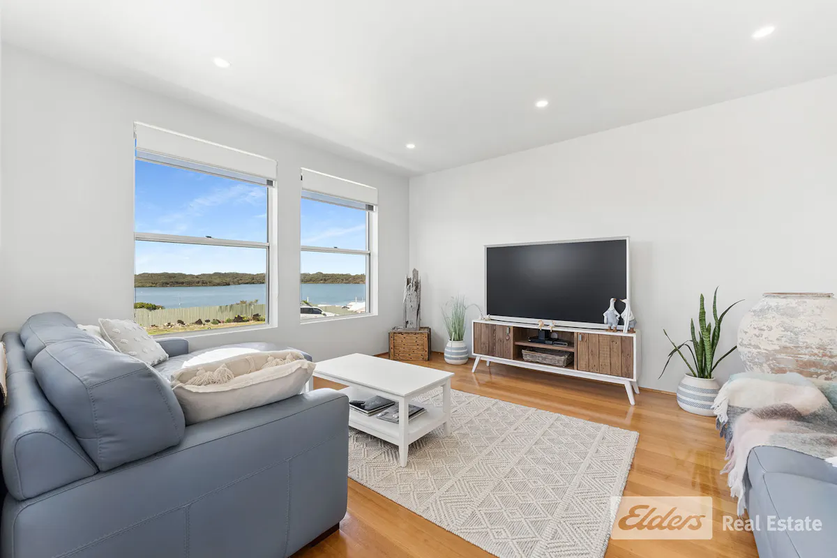 19 Lakeside Court — photo 8 of 25