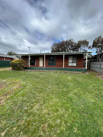 208 NORTH BOUNDARY Road, Hamilton, VIC, 3300