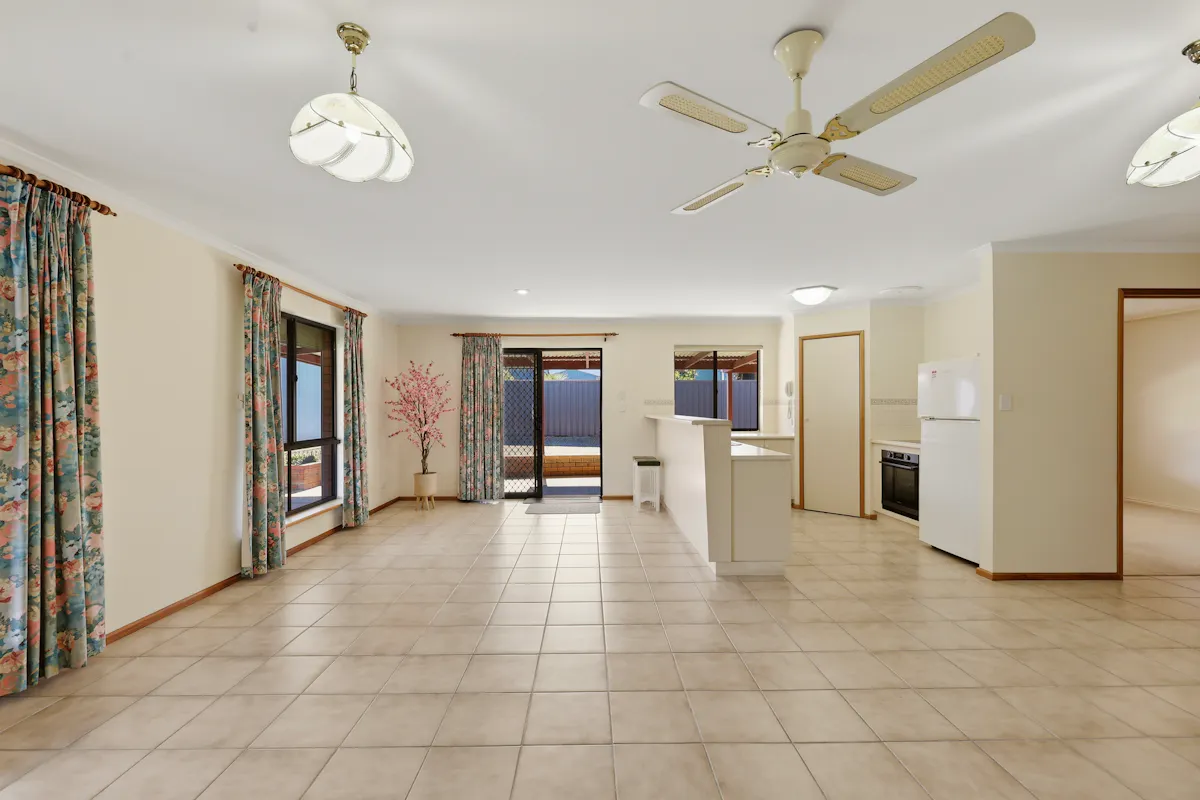 129 Beach Road — photo 7 of 30