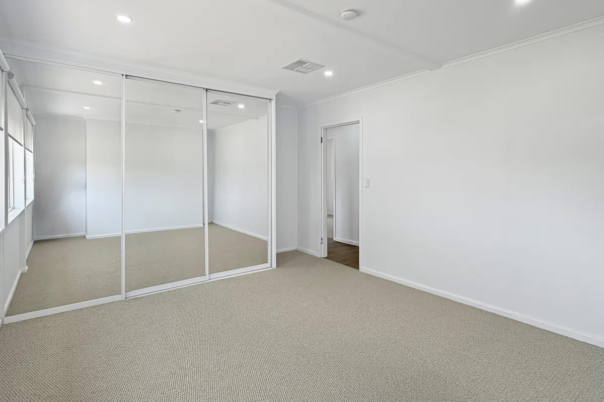 90 Monaghan Street — photo 8 of 16