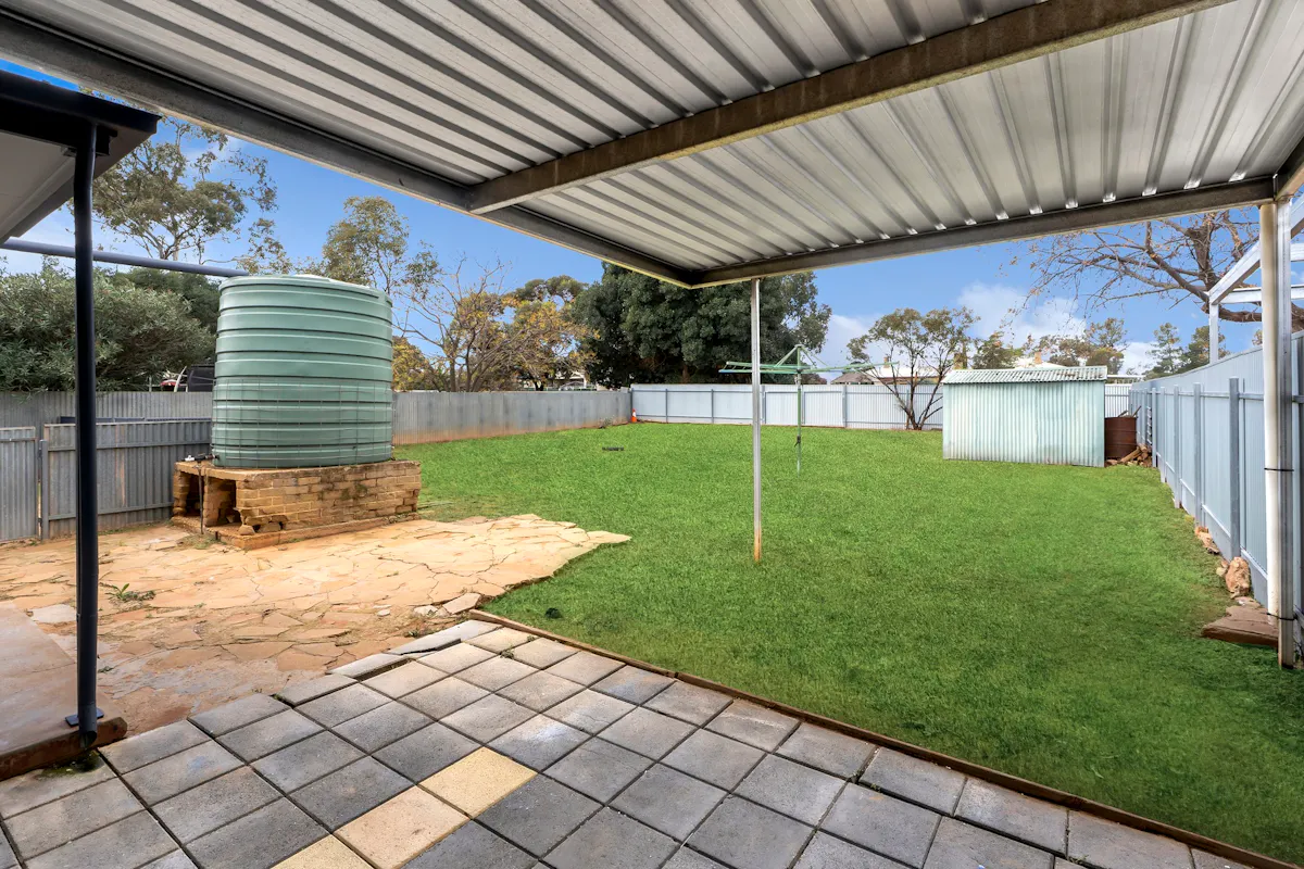 27 Coral Street — photo 9 of 13