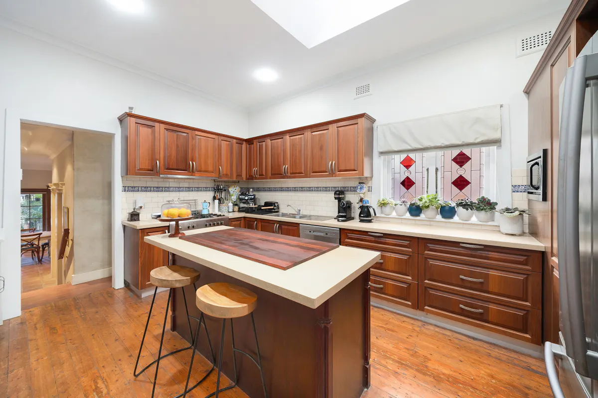 78 Roslyn Street — photo 4 of 18