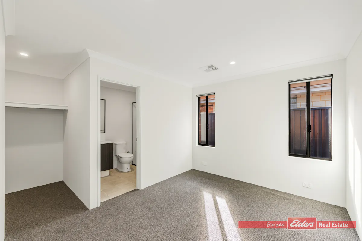 74 Claret Ash Boulevard — photo 10 of 20